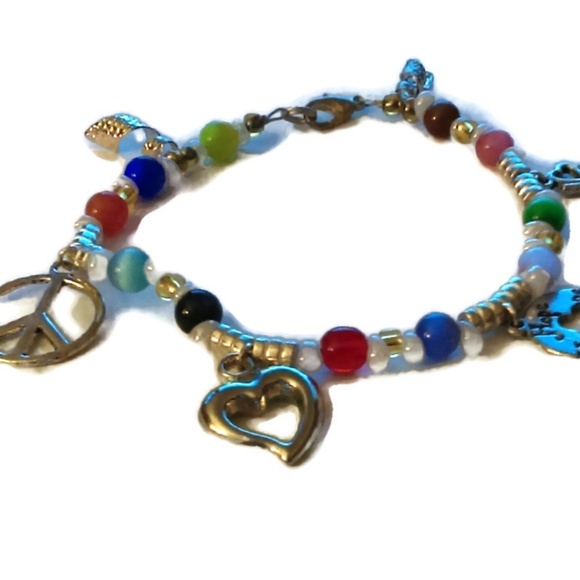 RESTOCKED Peace Love Hope rainbow charm bracelet - Picture 5 of 8